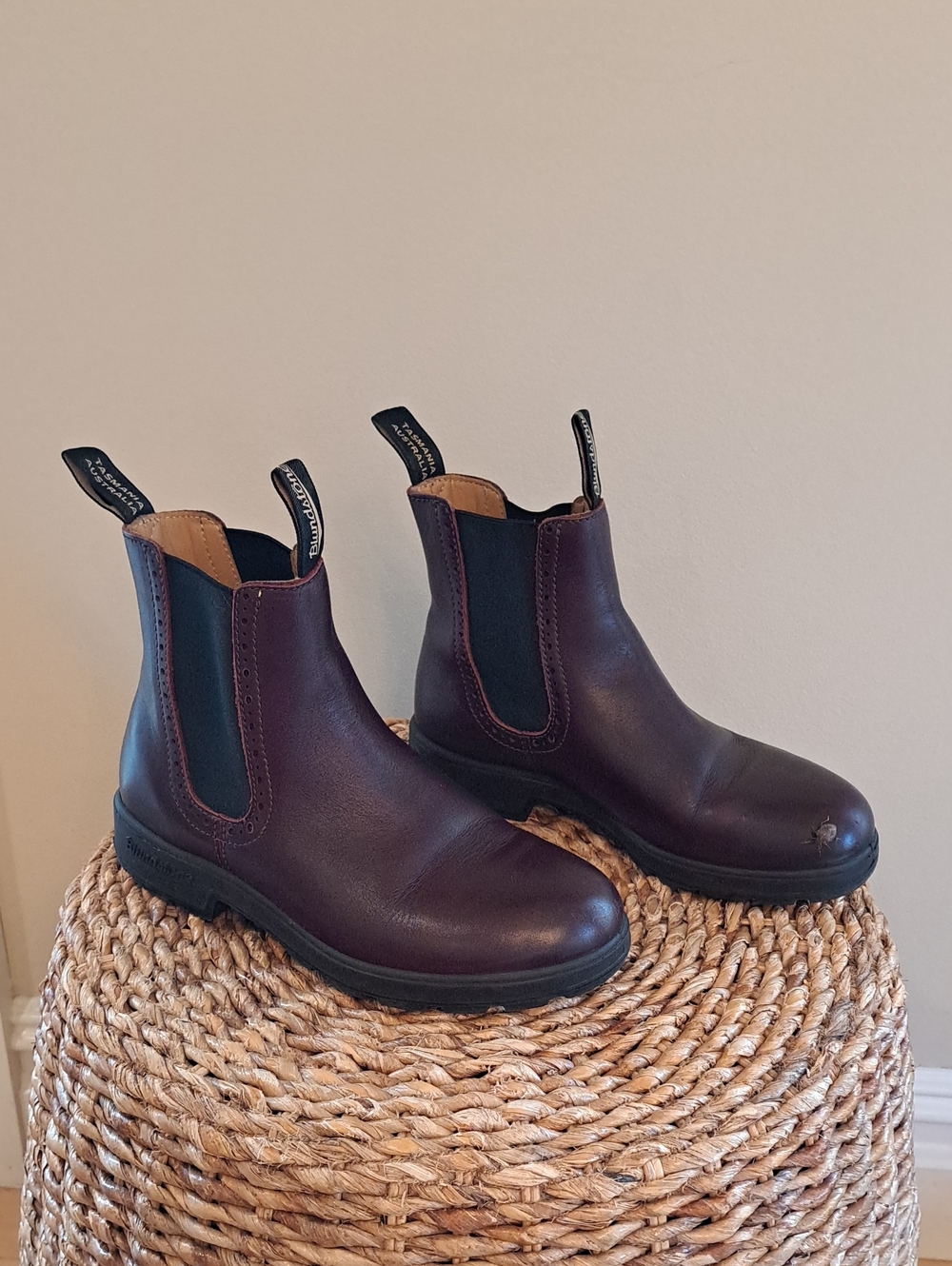 Blundstone Womens Original Waterproof Burgundy Leather Ankle Chukka Boots 8